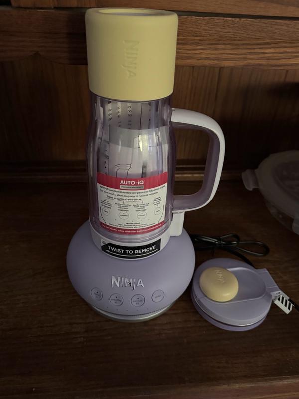 Ninja BlendBOSS 1200-Watt Personal Ice-Crushing Blender with 26oz Travel Tumbler