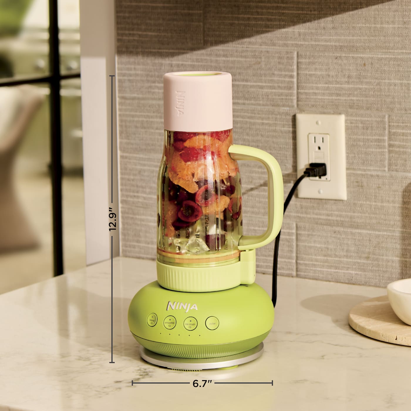 Ninja BlendBOSS 1200-Watt Personal Ice-Crushing Blender with 26oz Travel Tumbler